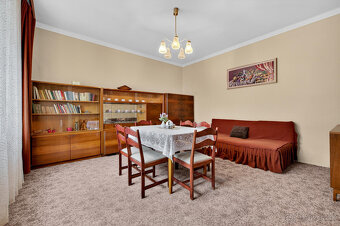 Na predaj - Rodinný dom v centre obce Tomášov s veľkým pozem - 3