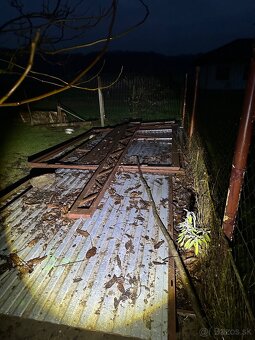 Predám plechový garáž - 3