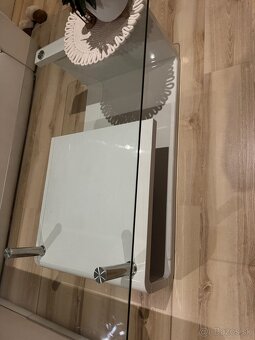 Sklenený konfernečný stolík - 3