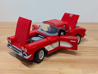 LEGO Icons 10321 Corvette - 3