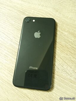 iPhone 8 / 256GB Super stav - 3