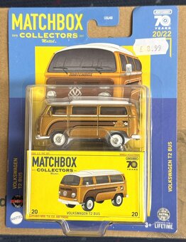 Volkswagen T2 Bus a VW Microbus 59; Volkswagen T2 bus - 3