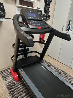 Predám bežecký pás HS 4000LB Ultima - 3