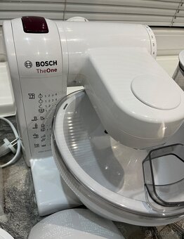 Bosch MUM 4657/05 550W kuchynský robot - 3