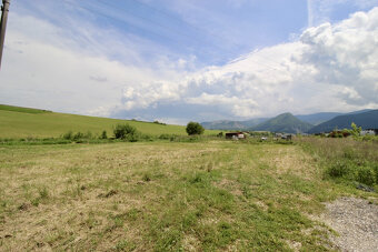 Stavebný pozemok Višňové - 3