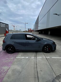 Volkswagen Golf GTI TCR 420hp VW - 3