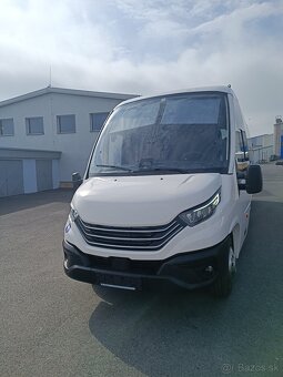 Iveco Rosero First FLHI 27+1+1 - 3