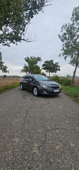 Opel Astra Sports Tourer .Rv 2011. 1.7 CDTI Diesel 81Kw110Ps - 3