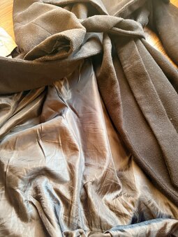 Čierny dámsky kabat - 3