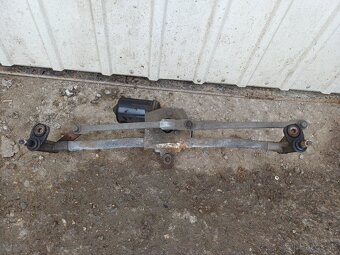 Rozpredám VW Golf 4 kombi 1.6 - 3