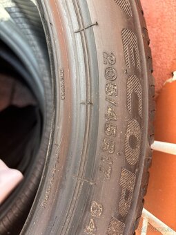 Bridgetstone - 205/45 R17 letne - 3