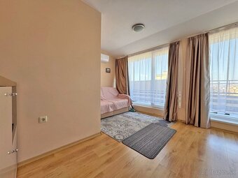 Panoramatické štúdio v krásnom štýlovom komplexe - 3