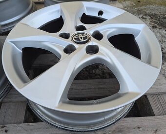 ORIGINÁL TOYOTA HLINÍKOVÉ DISKY 5x114,3 R17 - 3