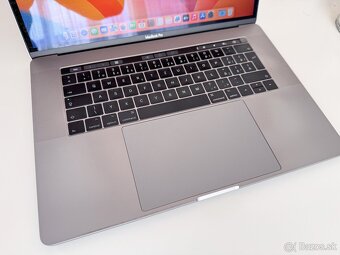 Apple MacBook Pro 15” - 3