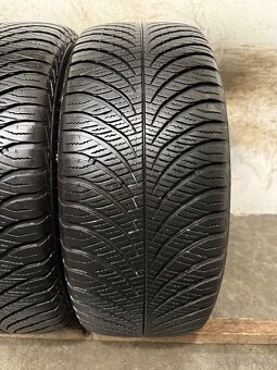 Celoročné pneumatiky 235/50/18 Goodyear Vector 4 Seasons - 3