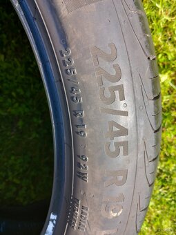 225/45 r19 letne pneumatiky - 3