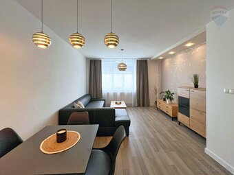 PRENÁJOM 2- izb. byt ul. Mierová Bojnice + park. státie - 3