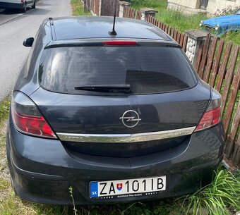 Opel astra - 3