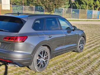 VW Touareg TDi R-Line 210kw BLACK STYLE VZDUCH VIRTUAL - 3