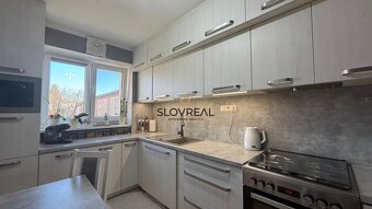 SLOVREAL na predaj kompletne zrekonštruovaný 2,5i byt, Žiar  - 3