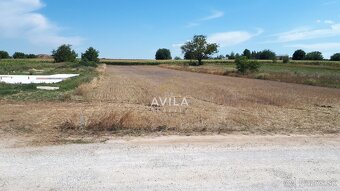 NA PREDAJ: Pozemok 1284m2 na stavbu RD - Veľké Kostoľany - 3