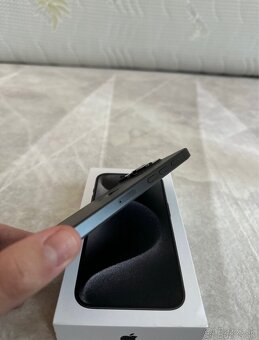 iPhone 15 Pro-Black Titanium-256gb - 3