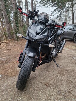 Kawasaki Z1000 - 3