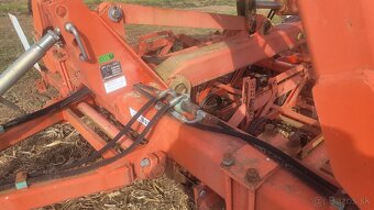 Kompaktor saturn 6m - 3