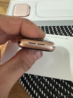 Apple Watch series 6 40mm Gold - 3