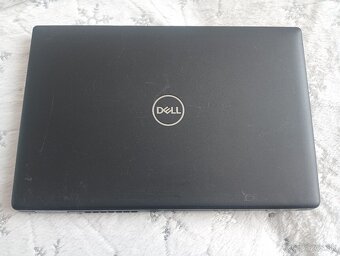 rozpredám na diely notebook Dell Latitude 3520 - 3