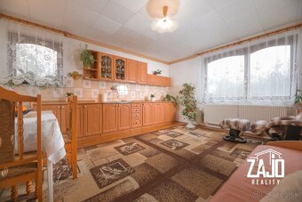 DVOJPODLAŽNÝ RD S ROZSIAHLYM POZEMKOM A KRÁSNOU PRÍRODOU - 3