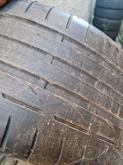 Predam pneu 245/40 r18 - 3
