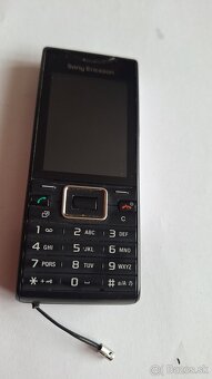 Sony ericsson J10i2 top stav - 3