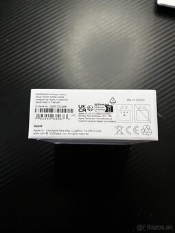 AirPods 4 s potláčaním hluku. - 3