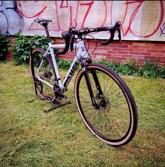 DEMA GRID 3.0 2020 Gravel Bicykel veľkosť M (55cm) - 3