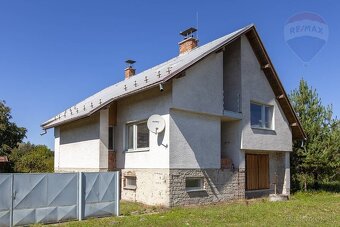 NA PREDAJ – Rodinný dom s veľkým pozemkom v obci Jablonica - 3