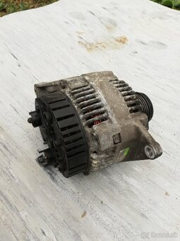 Alternátor volvo V40 1.9dti - 3