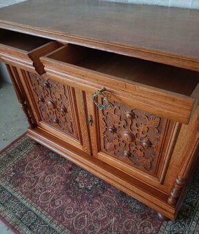 Starožitný nabytok - 3