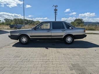 Volkswagen Passat B2 sedan r.v. 1985 - 3