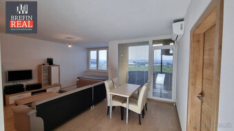 VEĽKÝ 2 izb. BYT, loggia + PARKOVACIE STÁTIE - 5,5 ročná NOV - 3