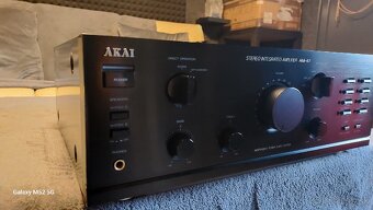 Akai AM 47 - 3