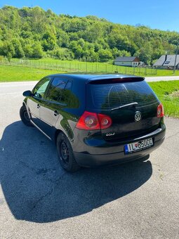 Volkswagen Golf 5 - 3