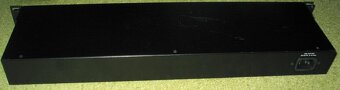 24-portový 100Mbit switch Micronet SP624R V7 - 3