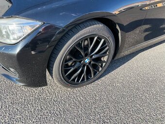 BMW Rad 3 Touring 320d A/T 135kw - 3