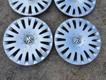 Predám puklice R16 originál VW Passat B6 - 3