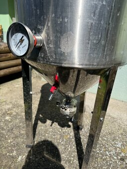 Fermentacny nerezovy tank - 3