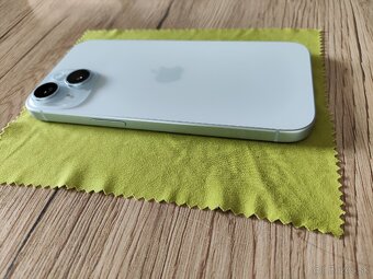 iphone 15 modrý 256gb - 3