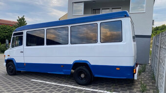 Mercedes Benz - 3