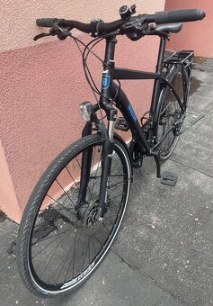 Predam trekingovy bike BREEZER Independence - 3