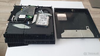 PS4 na opravu, suciastky - 3